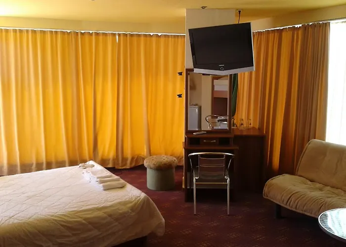 Family Elit Hotel 2*