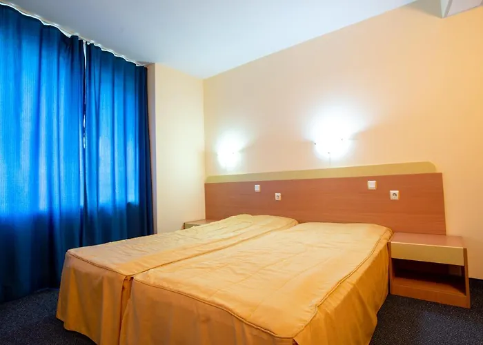 Family Elit Hotel 2*