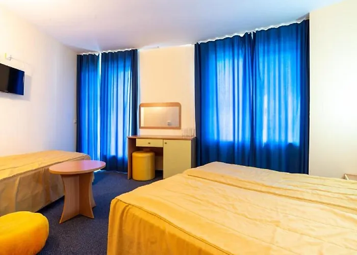 Family Elit Hotel 2*